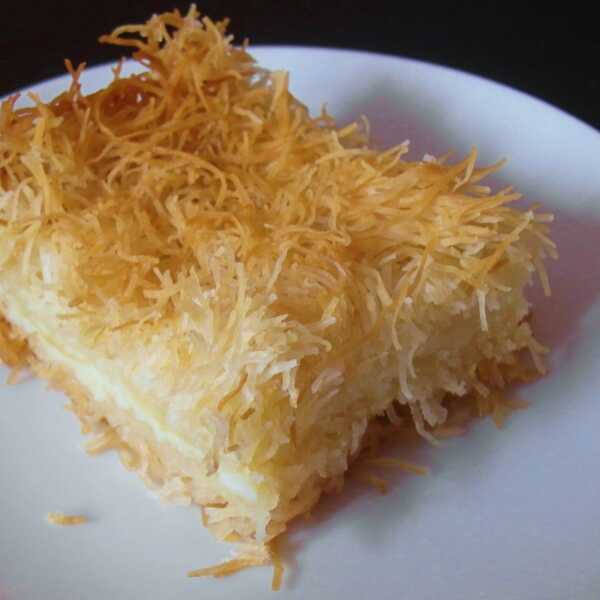 Kunafa, knafeh - bliskowschodnie ciasto serowe