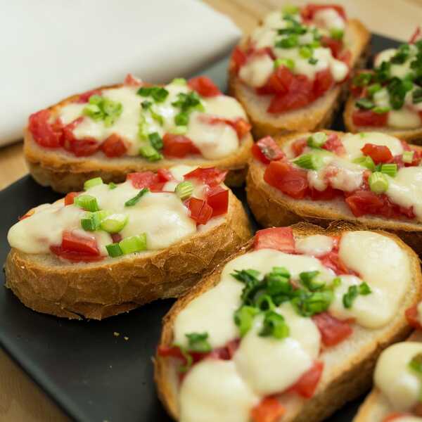 Bruschetta di bufala