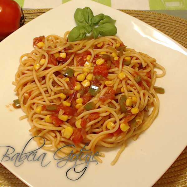 Spaghetti bez Mięsa w Sosie Pomidorowo-Warzywnym | Spaghetti Wegetariańskie 