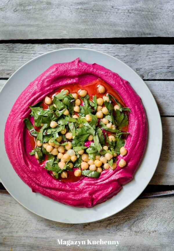 Hummus buraczkowy