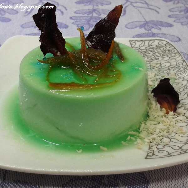 Panna cotta pomarańczowa z likierem blue curacao