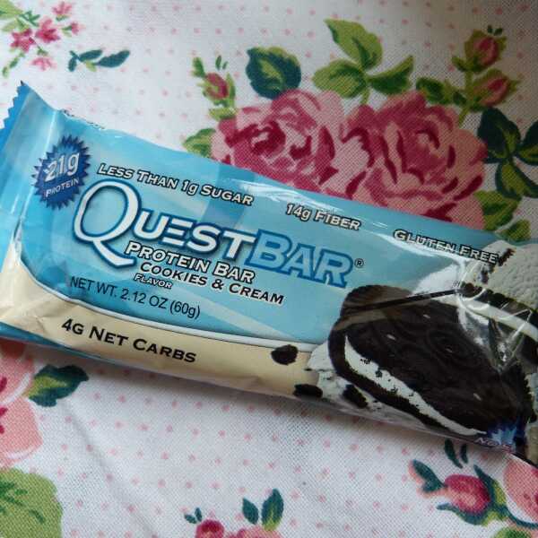 Quest Bar Cookies & Cream