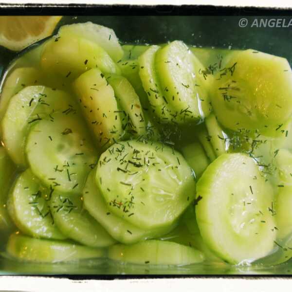 Mizeria słodko-kwaśna wg Babci Anieli - Cucumber Salad Mizeria by Grandma Aniela - Insalata di cetrioli in agrodolce di nonna Aniela