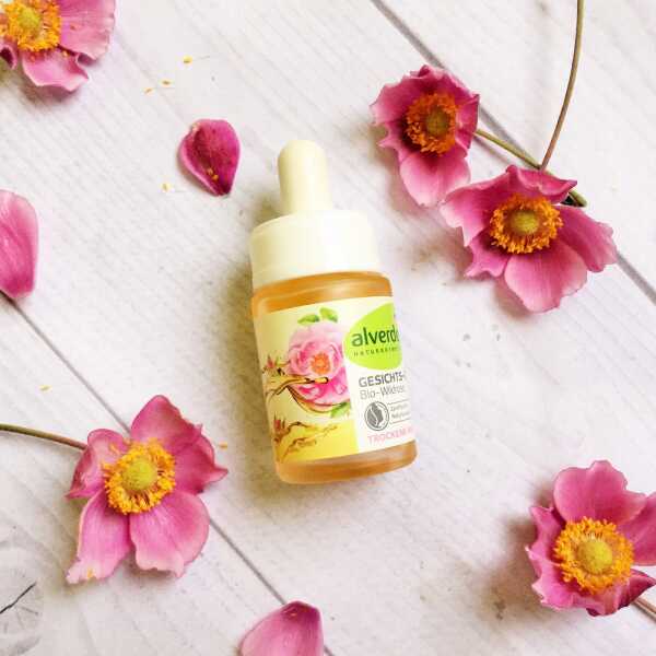 Kosmetyczni Ulubieńcy - Różany olejek do twarzy i włosów Alverde