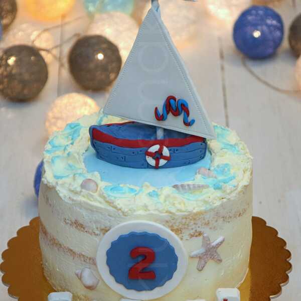 Tort urodzinowy w marynarskim stylu