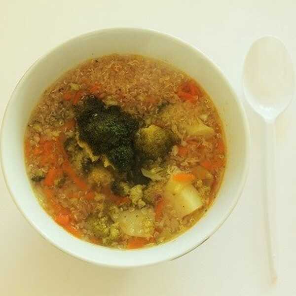 Zupa - sycylijski brokuł i quinoa