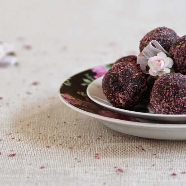 Trufle różano-czekoladowe/Rose & chocolate truffles