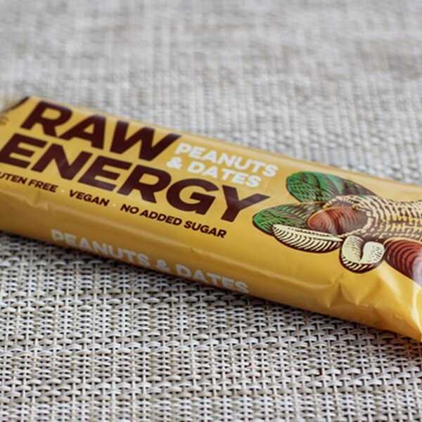 Bombus Raw Energy peanuts and dates - recenzja
