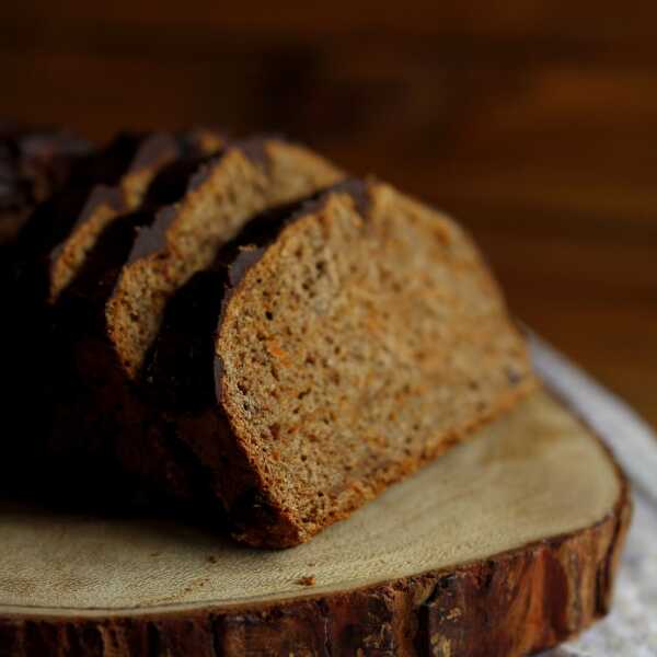 Bezglutenowy chlebek cynamonowy (marchewkowo- bananowy) 