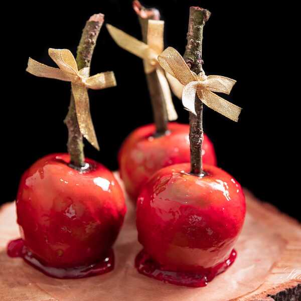 CANDY APPLES, CZYLI JABŁKA W KARMELU