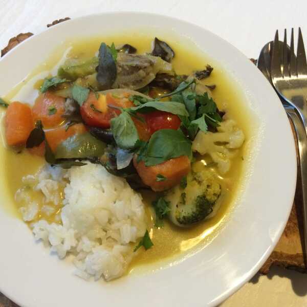 Tajskie zielone curry wegetariańskie. Thai wege green curry.