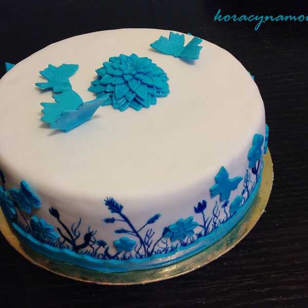 Tort niebieska łąka