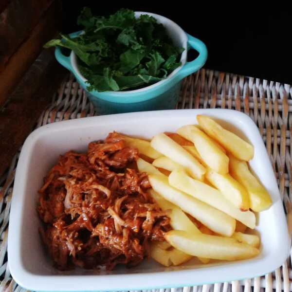 PULLED PORK BBQ NA DOMOWYCH FRYTKACH 