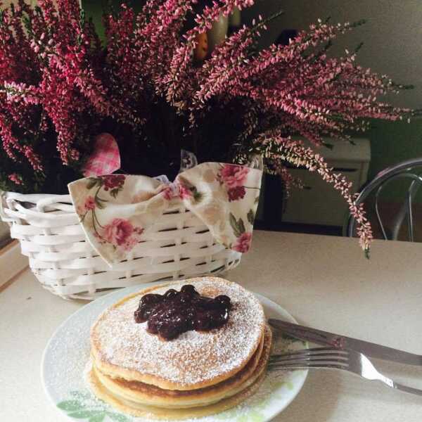 Smaczne śniadanko proszę !!! Pancakes :-)