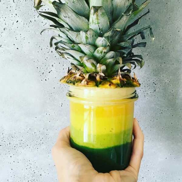 Ananas + banan + gruszka + awokado + kapusta + spirulina