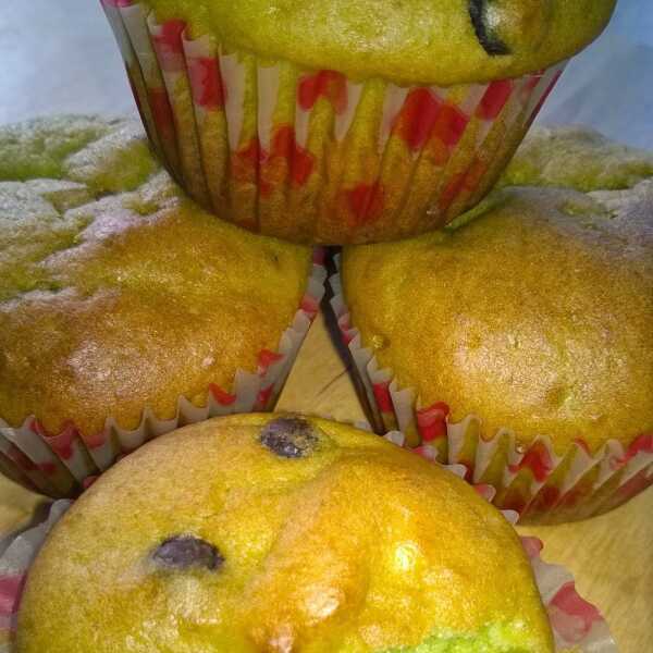 Muffinki cytrynowe z awokado