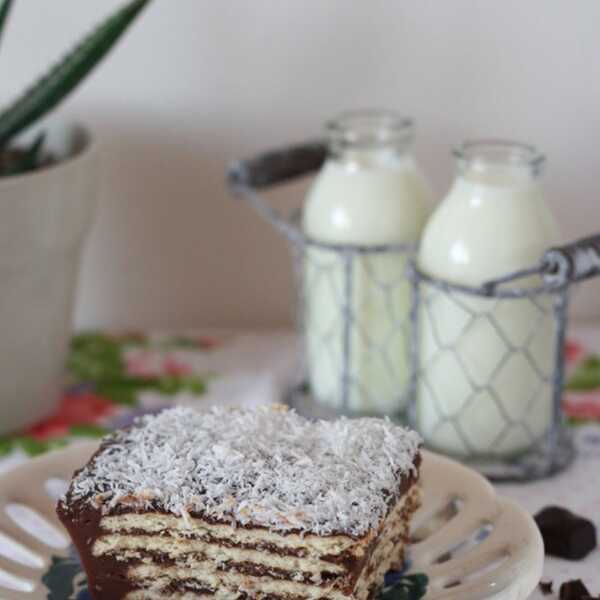 Dziecinnie proste ciasto budyniowe / Pudingli pasta