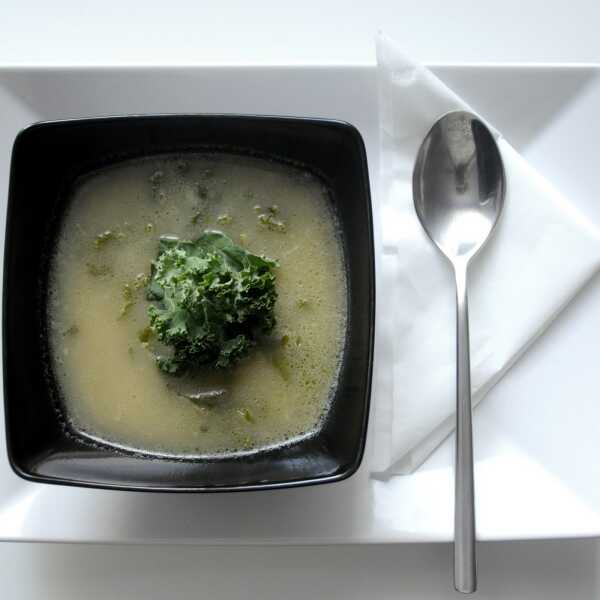Caldo verde - ziemiaczana zupa z jarmużem