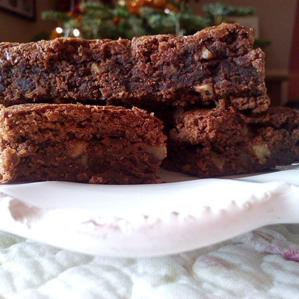 Brownie pomarańczowe z orzechami