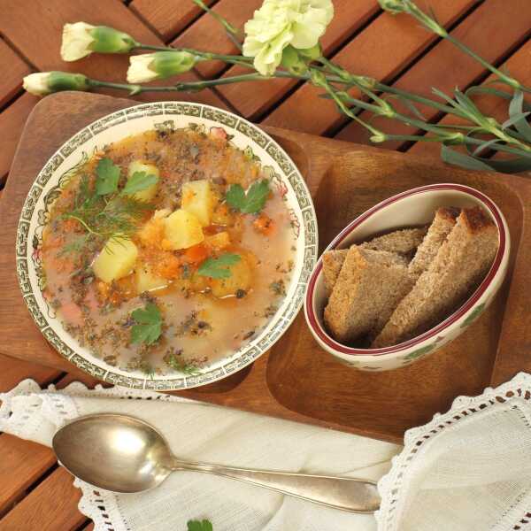 Brukwianka - Zimowa zupa brukwiowa na gęsinie z przepisu mojej Babci