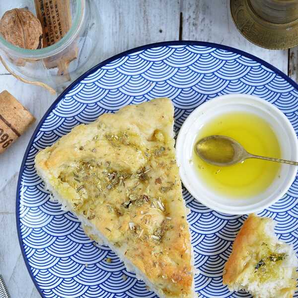 Focaccia z tymiankiem i oregano