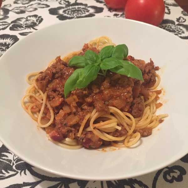 Szwedzki sos mięsny ze spaghetti czyli Köttfärssås