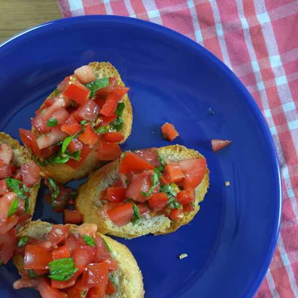 Bruschetta z pomidorami