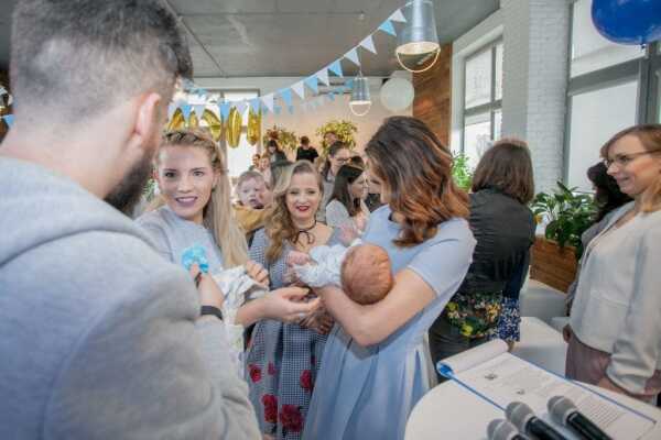 Dove Baby docenia prawdziwe macierzyństwo