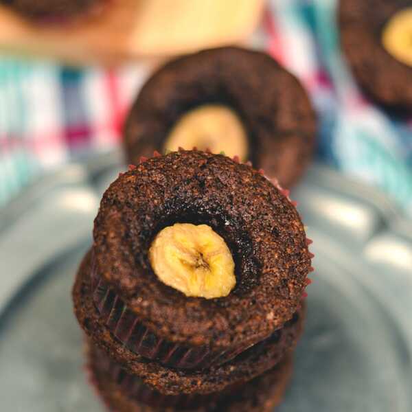 Muffiny bananowo-czekoladowe z mąką kokosową