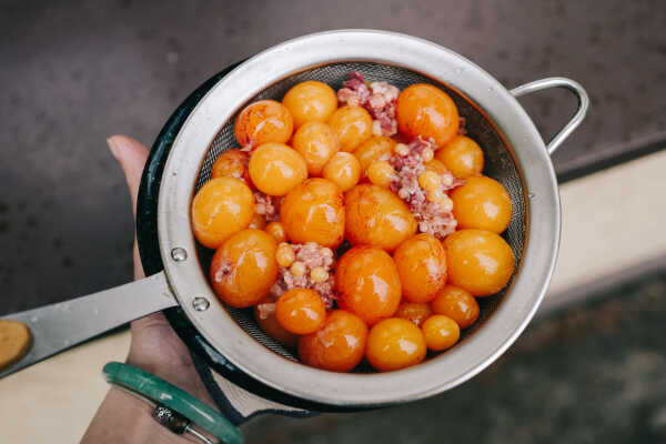 Wietnamska zupa z kurczaka (phở gà)