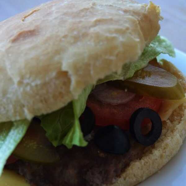 Domowe hamburgery (mąka orkiszowa)