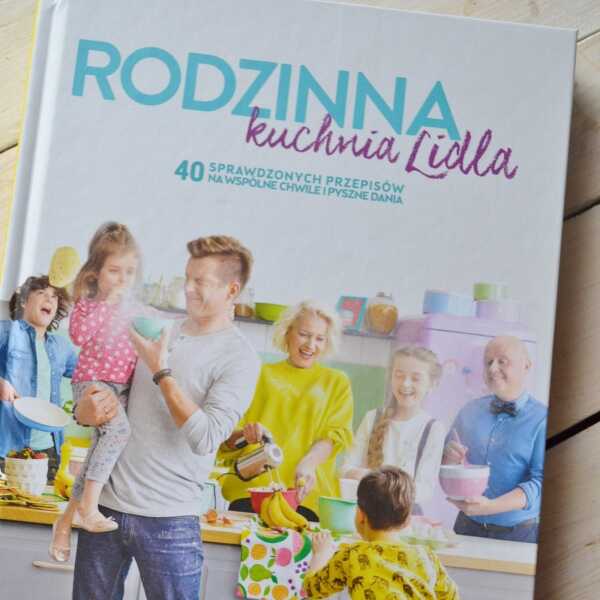 Domowy budyń waniliowo- migdałowy i recenzja książki 'Rodzinna kuchnia Lidla'