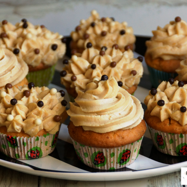  Muffinki z ciasteczkami i twarożkowym kremem ciasteczkowym 