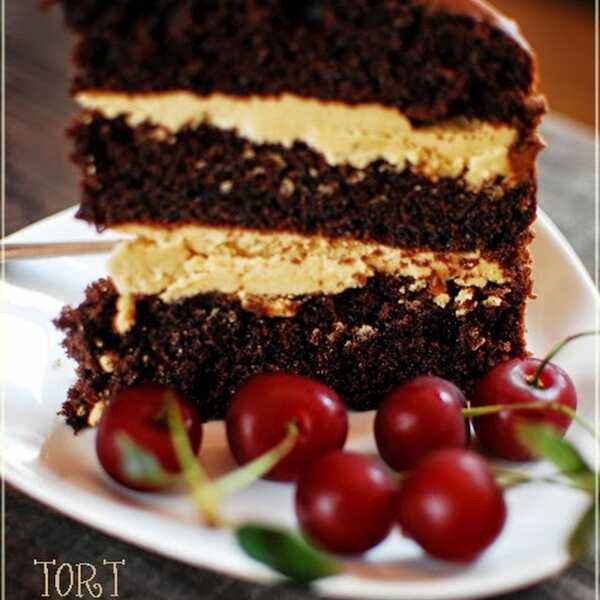 Tort czekoladowo-karmelowy