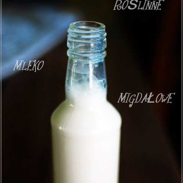 Wegańskie mleko migdałowe