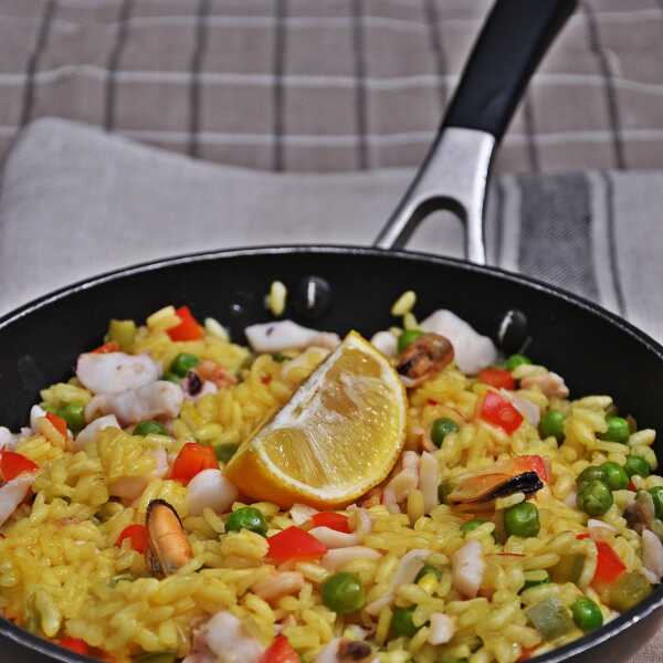 Hiszpańska paella z produktami Lidl