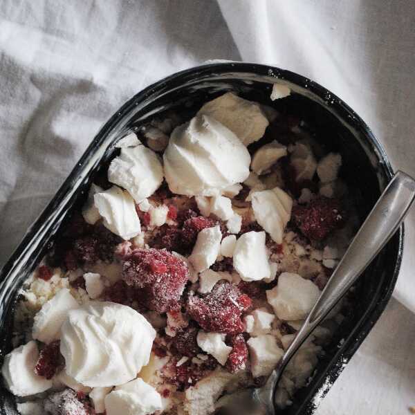 Lody a'la Eton Mess 