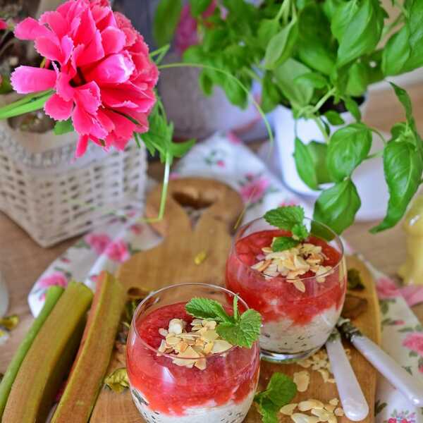 Pudding ryżowy z frużeliną rabarbarowo-malinową 