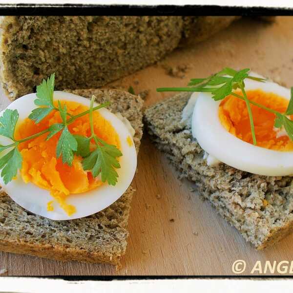 Razowy wieniec (chleb) z siemieniem lnianym i rozmarynem - Flax Seed And Rosemary Wholemeal Bread - Corona integrale ai semi di lino con rosmarino