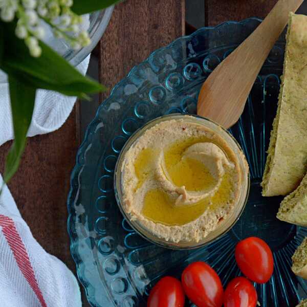 Hummus z selera