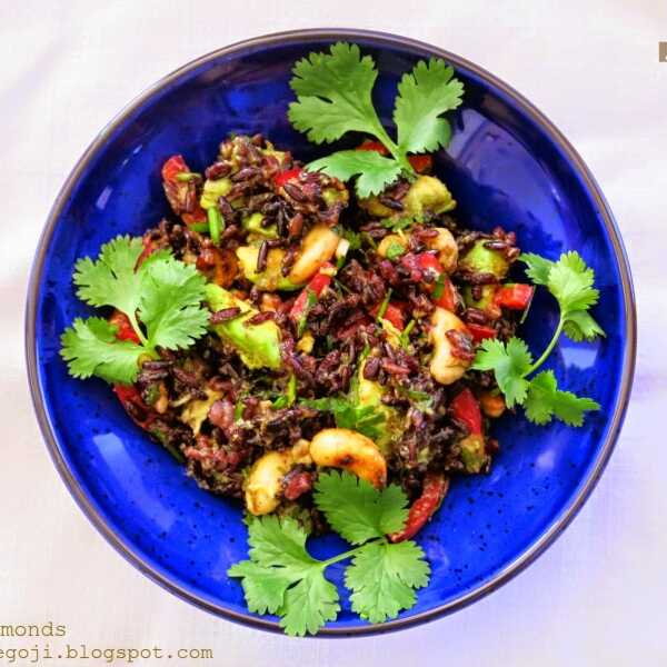 Sałatka Czarny Ryż & Awokado / Black Rice Salad with Avocado (vegan)