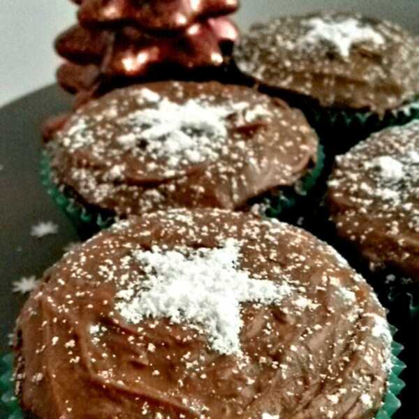 Muffinki czekoladowe z powidłami