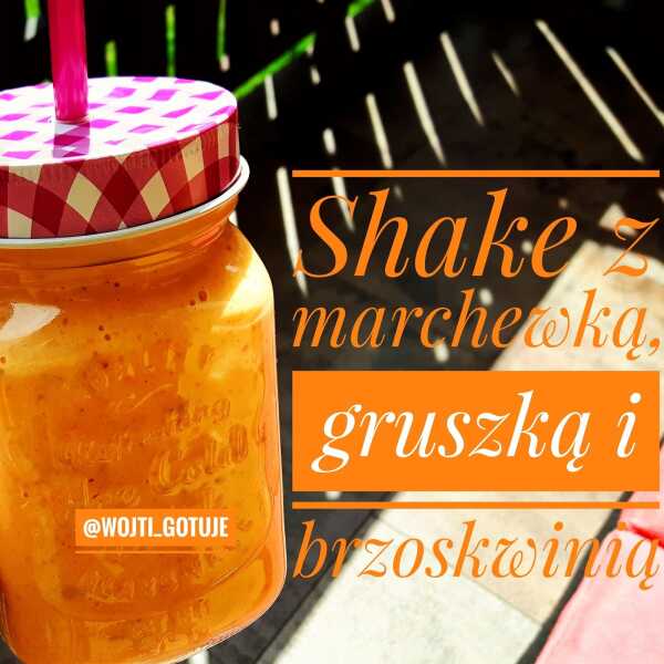Shake z marchewką, gruszką i brzoskwinią