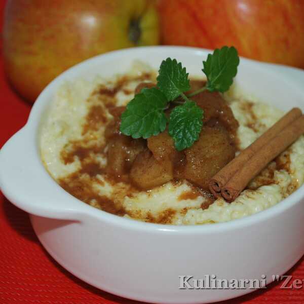 Jaglany pudding z jabłkami