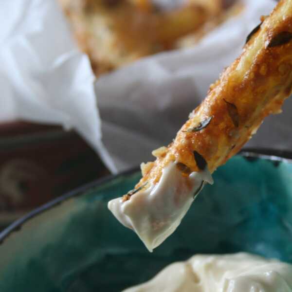 FRYTKI PIECZONE Z PARMEZANEM I TYMIANKIEM