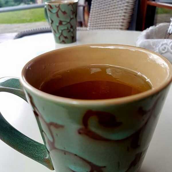 Zielona herbata z olejem kokosowym