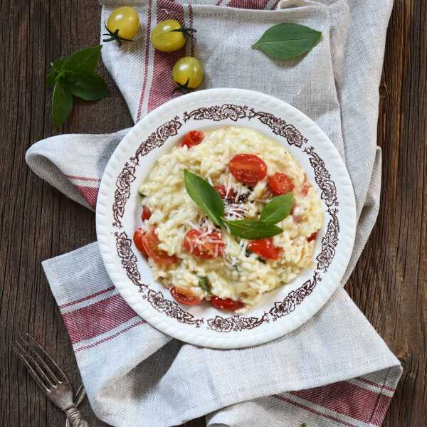 Risotto z pieczonymi pomidorkami koktajlowymi