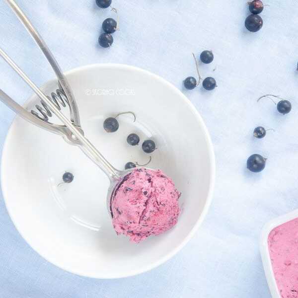 Proste lody porzeczkowe / Black currant ice-cream