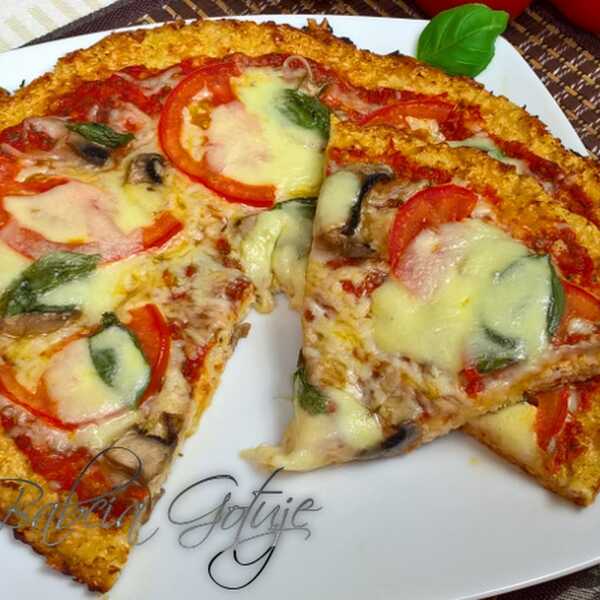 Pizza na cieście z kalafiora – Pizza kalafiorowa bez mięsa i glutenu