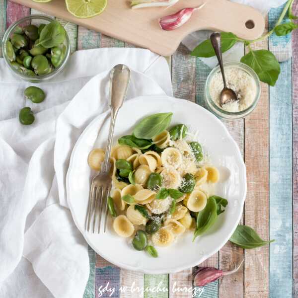 Makaron orecchiette z bobem i sosem śmitanowo-limonkowym